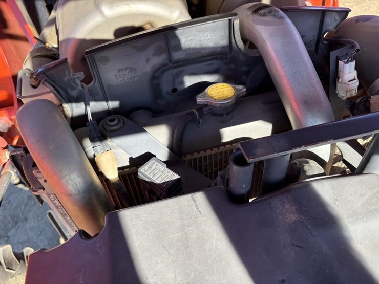 2018-kubota-m5-111d-image-45