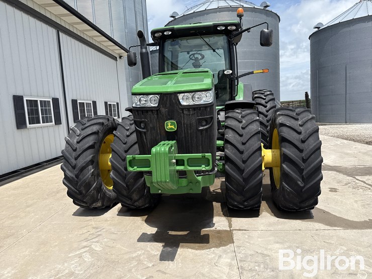 2011-john-deere-8310r-image-2