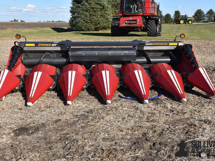 2022-drago-gt-6r30-corn-head-image-2