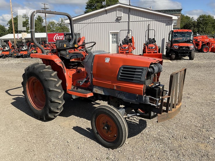 kubota-l2900-image-8