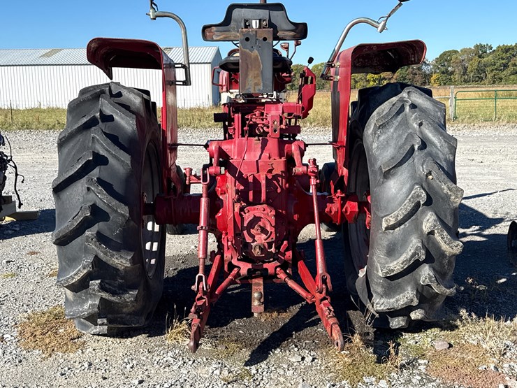 1965-international-706-image-6