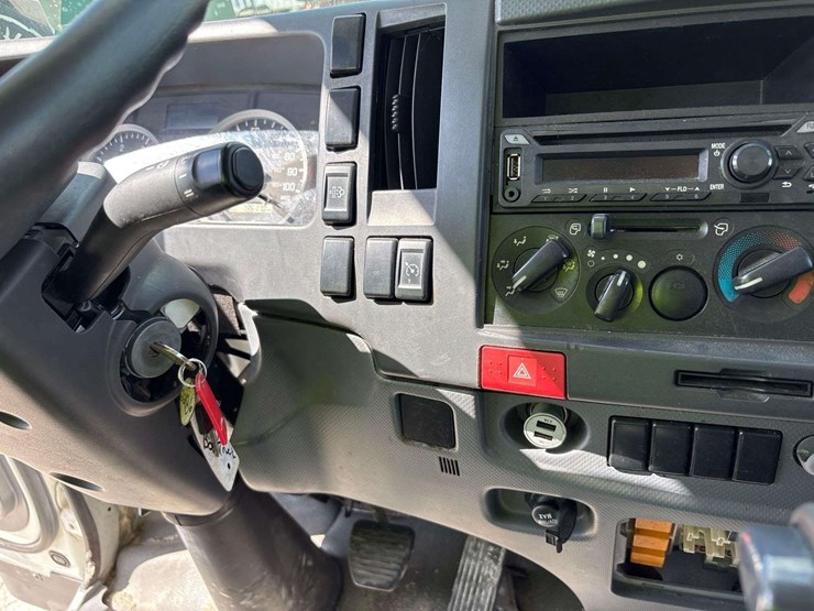 2018-isuzu-ftr-image-25