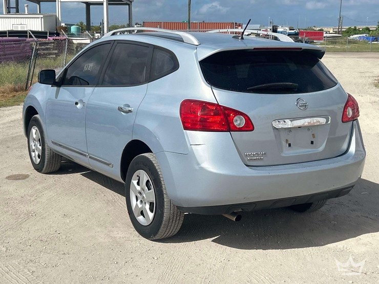 2015-nissan-rogue-image-4