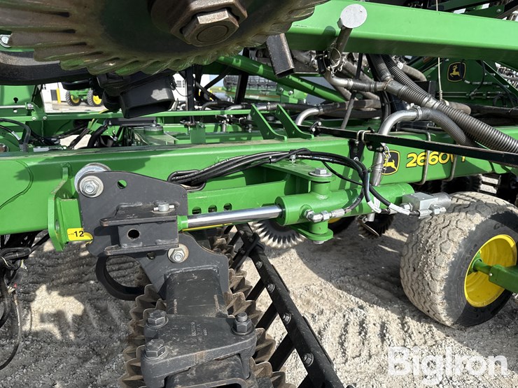 2020-john-deere-2660vt-image-20