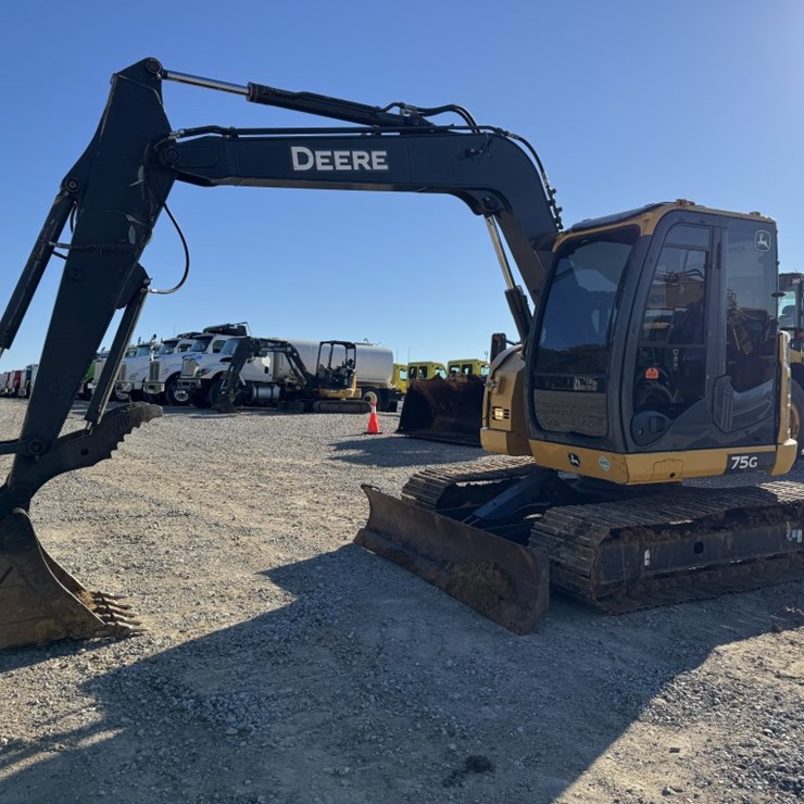 DEERE 75G