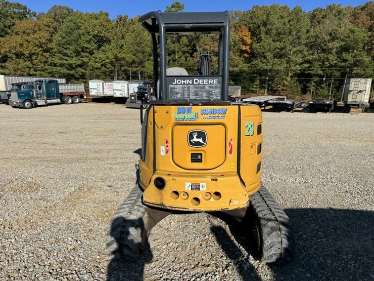 2021-deere-35g-image-5