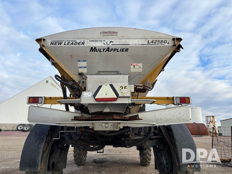 2014-ag-chem-rg1100-image-8