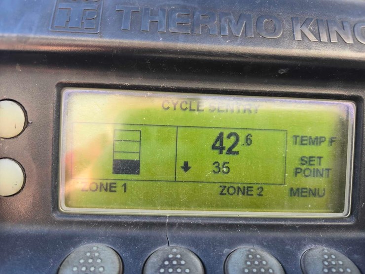 2012-great-dane-trailer-image-10