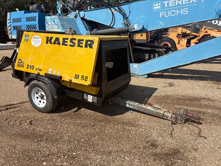 2016-kaeser-210-cfm-image-2