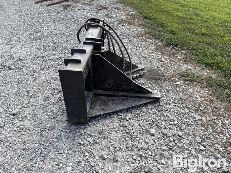 skid-steer-post-&-tree-puller-image-4