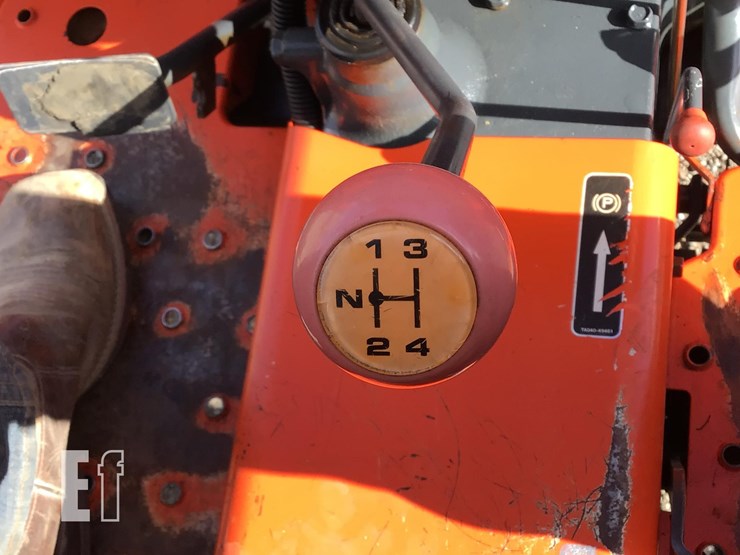 2004-kubota-l3400-image-21