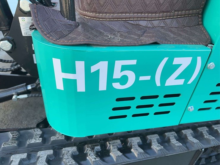 2025-agt-h15z-mini-excavator-image-12