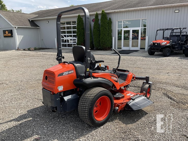 2017-kubota-zd1211-image-5