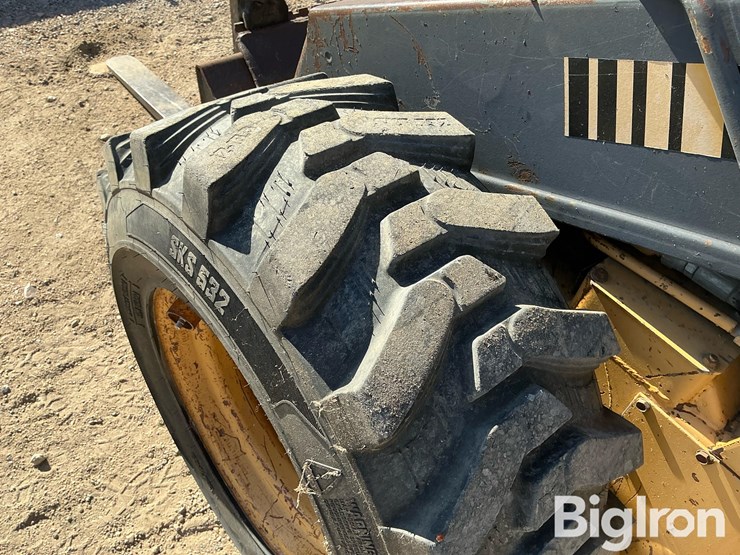 1990-new-holland-l785-image-18