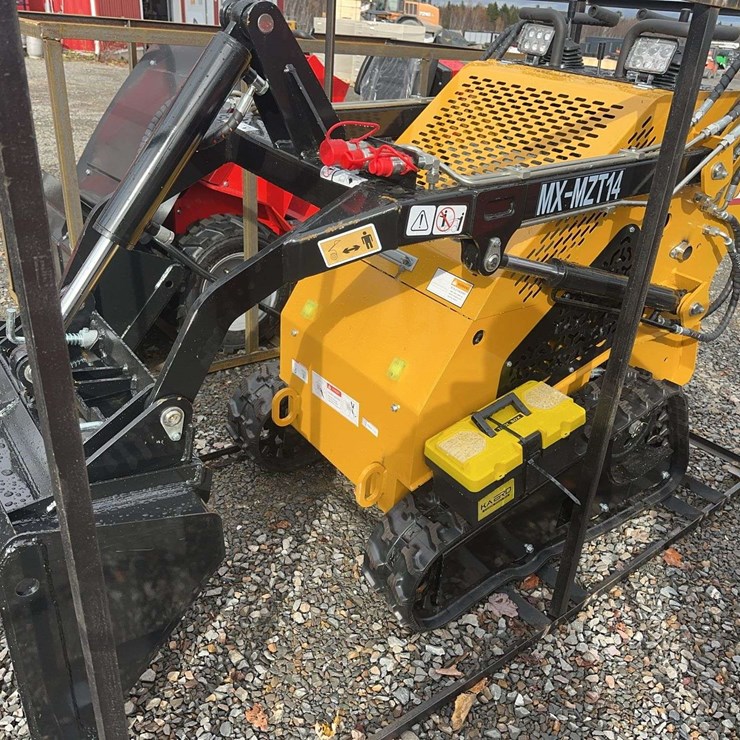 2025 AGT MX-MZT14 Compact Track Loader