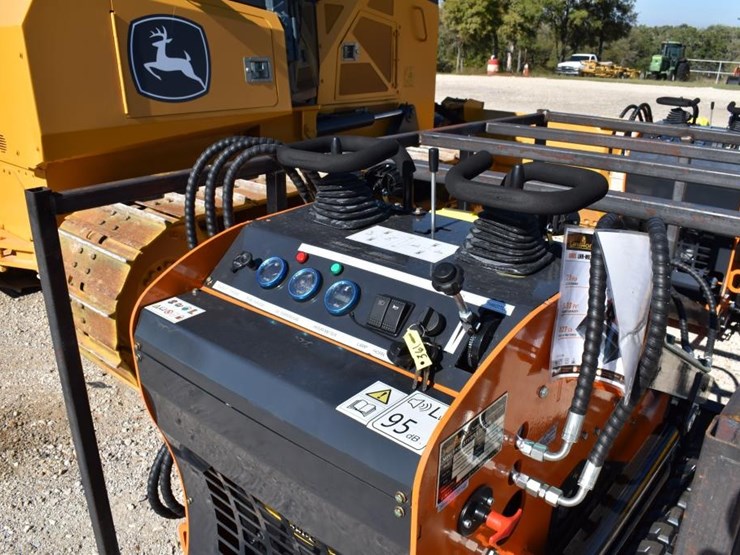 landhonor-lhr-me380xi-mini-skid-steer-(serial-#-2507221148)-(k)-image-5