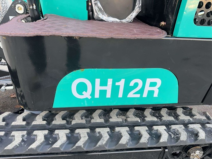 2025-cfg-qh12r-mini-excavator-image-12