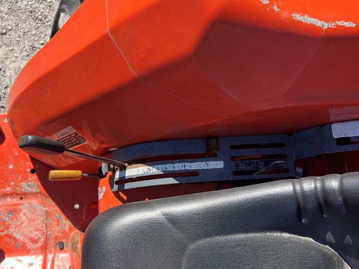 kubota-l2900-image-15