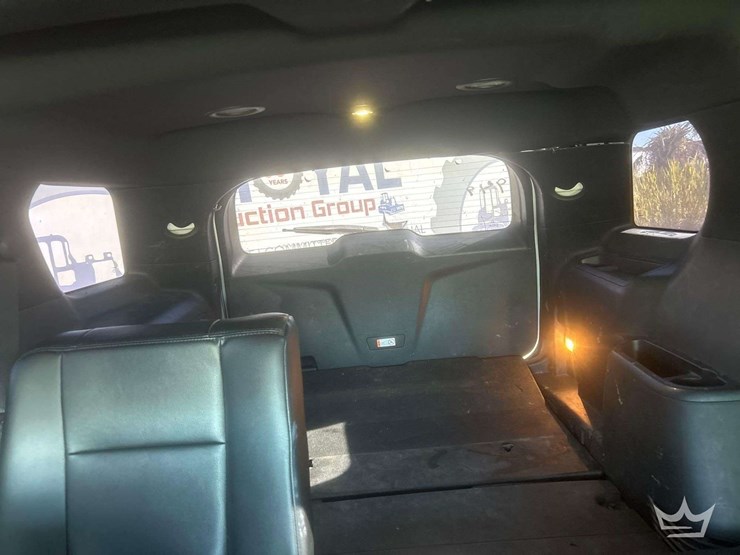 2016-ford-explorer-image-28