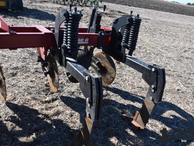 case-ih-2500-image-14