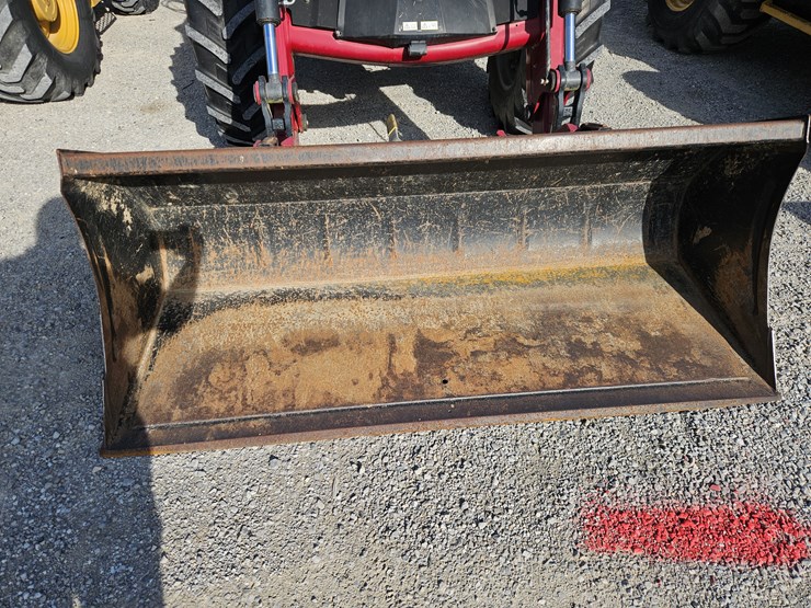 2009-case-ih-farmall-95-image-3