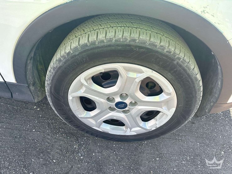 2019-ford-escape-image-24