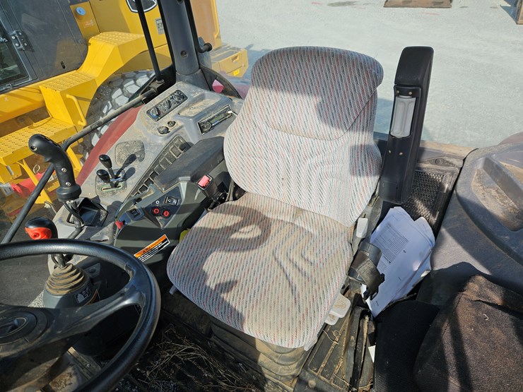 2020-kubota-m6-131-image-10