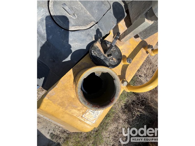 2023-komatsu-d61pxi-24-image-37