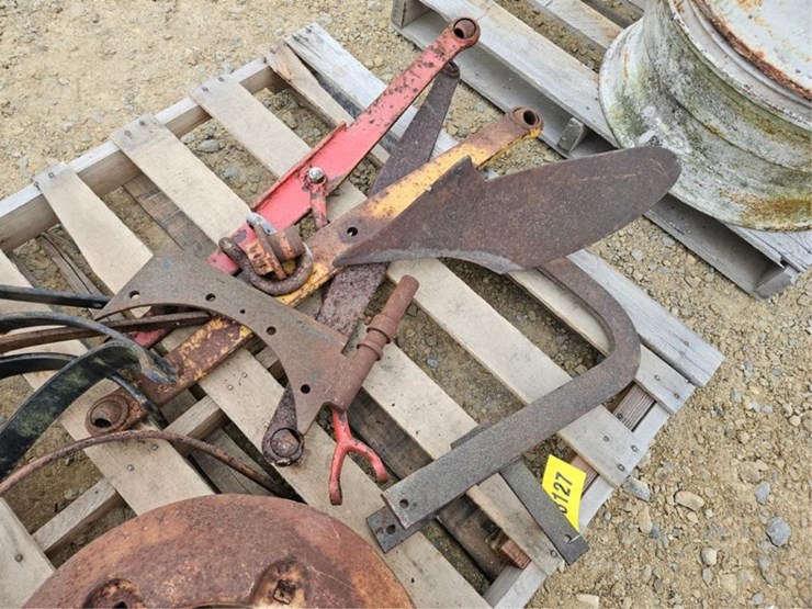 #3127-•-pallet-assorted-parts-image-2