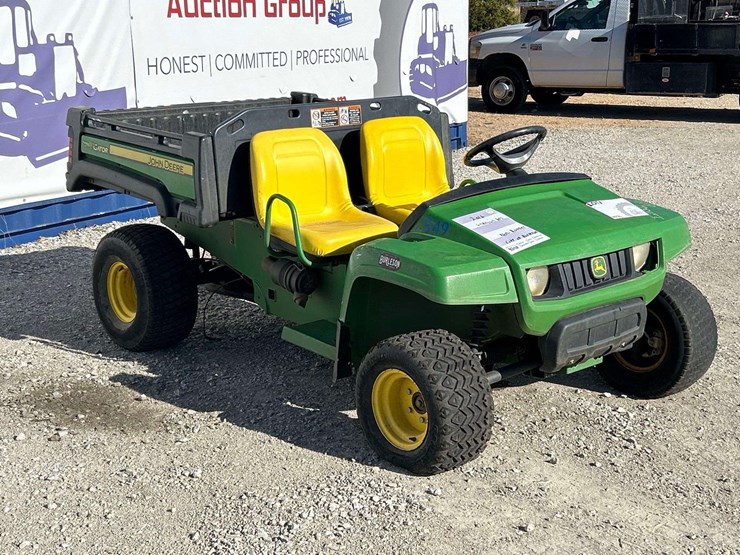 2016-john-deere-gator-image-4