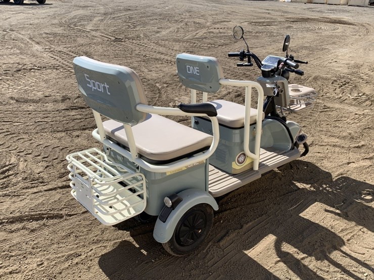 2025-hq-tt-sport-one-2-passenger-3-wheel-cart,-image-3