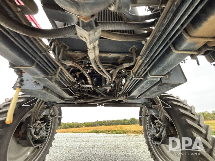 2019-case-ih-patriot-4440-image-29