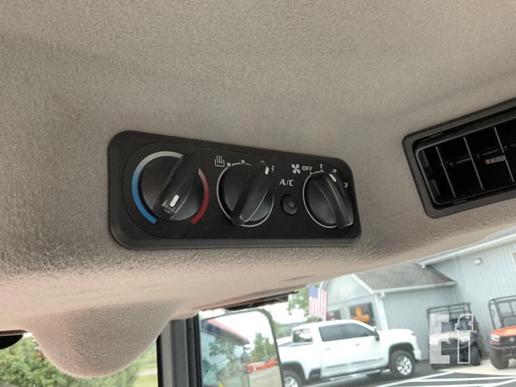 2020-kubota-lx3310hsdc-image-20