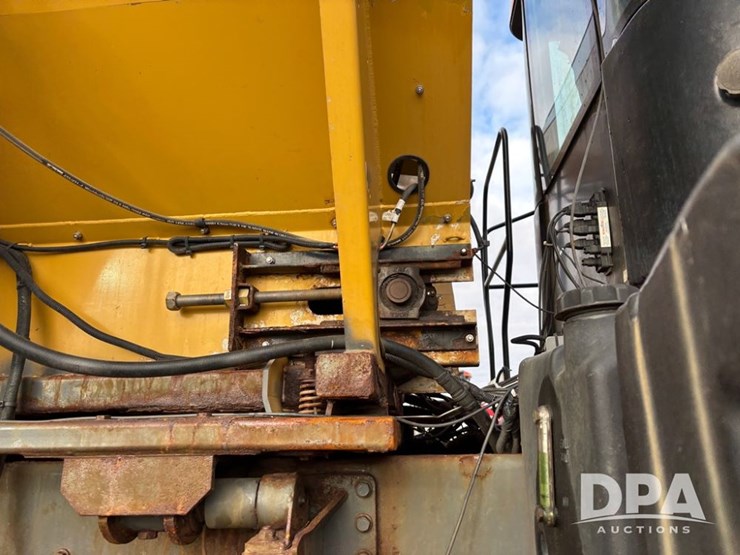 2014-ag-chem-rg1100-image-54