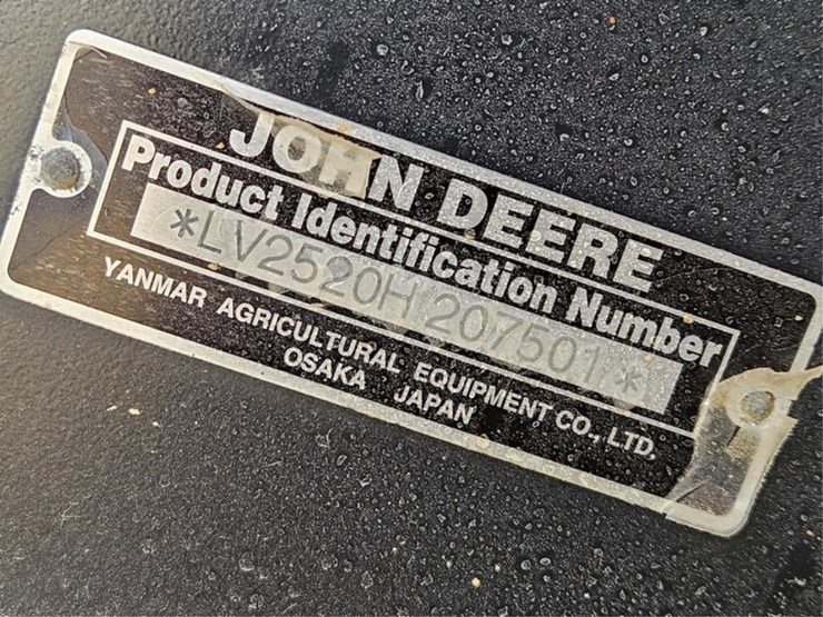 john-deere-2520-image-33