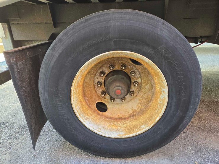 2012-great-dane-trailer-image-5