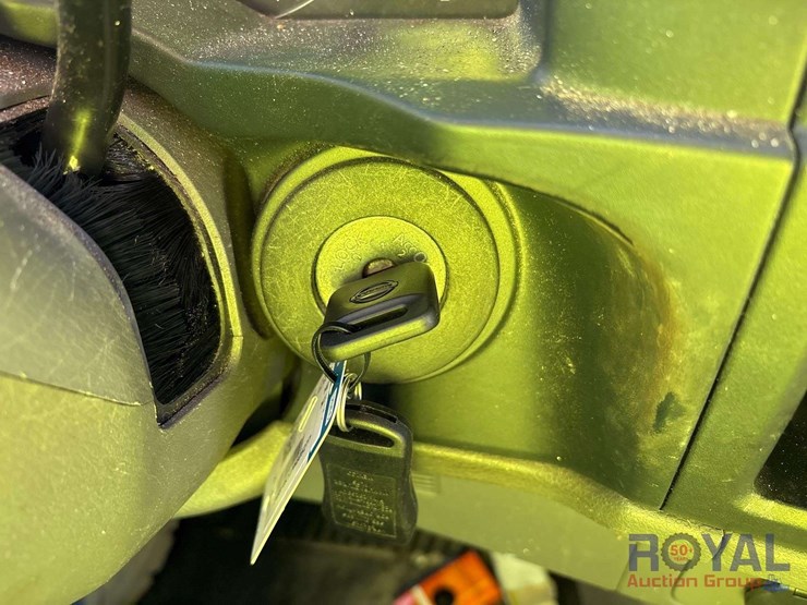 2021-nissan-nv2500hd-image-29