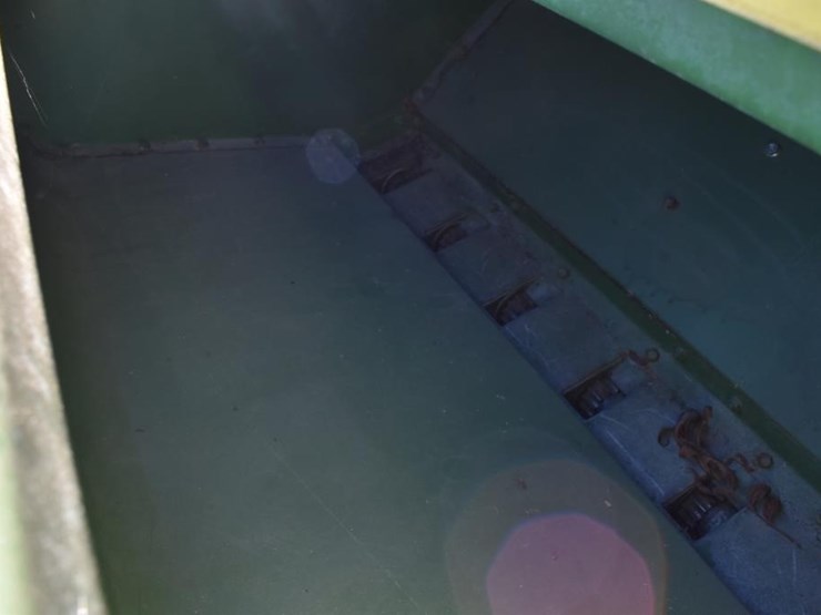 john-deere-8300-image-8