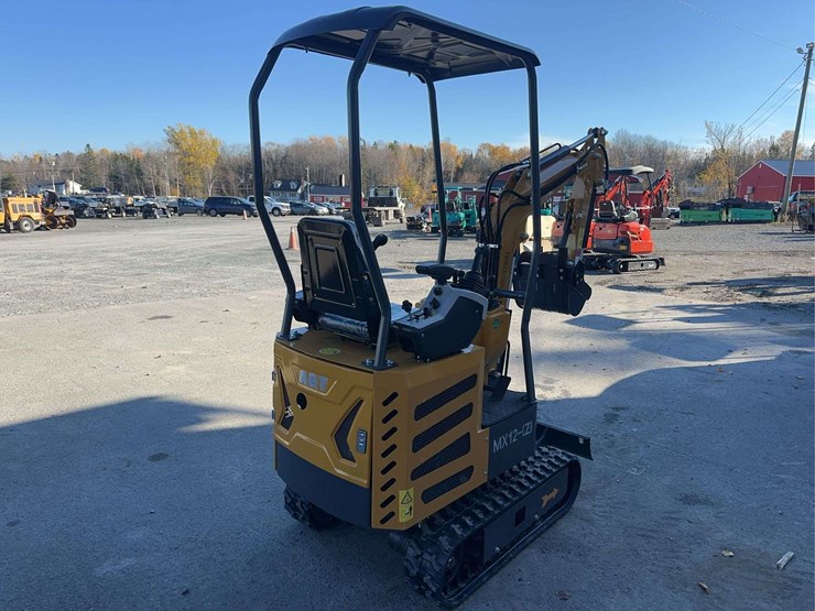 2025-agt-mx12z-mini-excavator-image-5