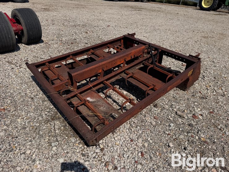 farmhand-bale-attachment-image-5