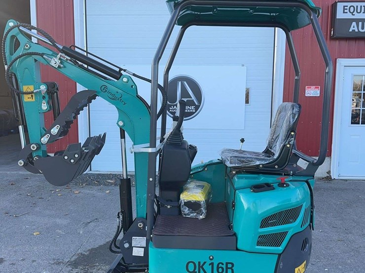 2025-cfg-qk16r-mini-excavator-image-8