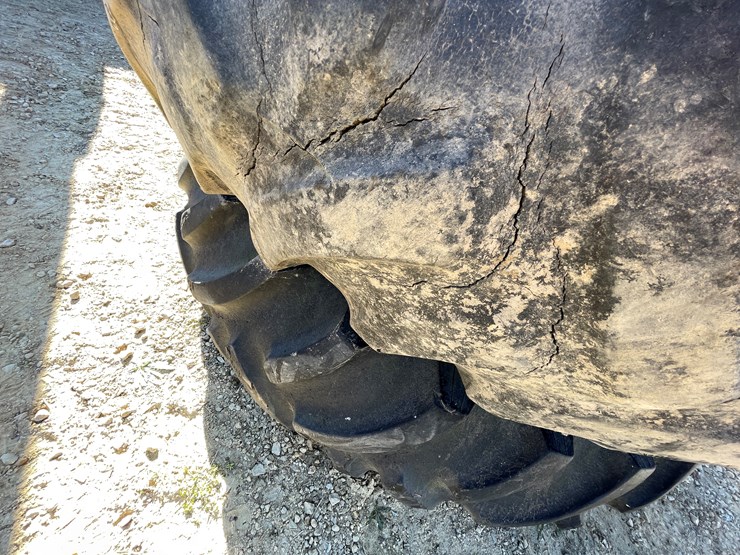 #5945-•-(2)-titan-18.4-38-bolt-on-duals-image-18