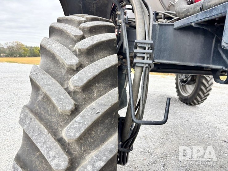 2019-case-ih-patriot-4440-image-71