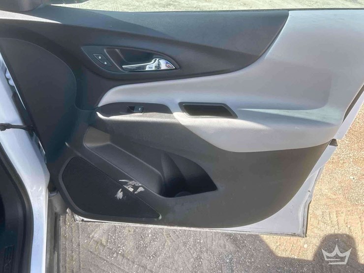 2018-chevrolet-equinox-image-24