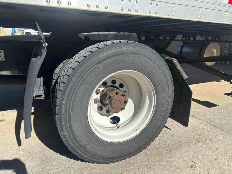 2025-utility-refrigerated-image-5