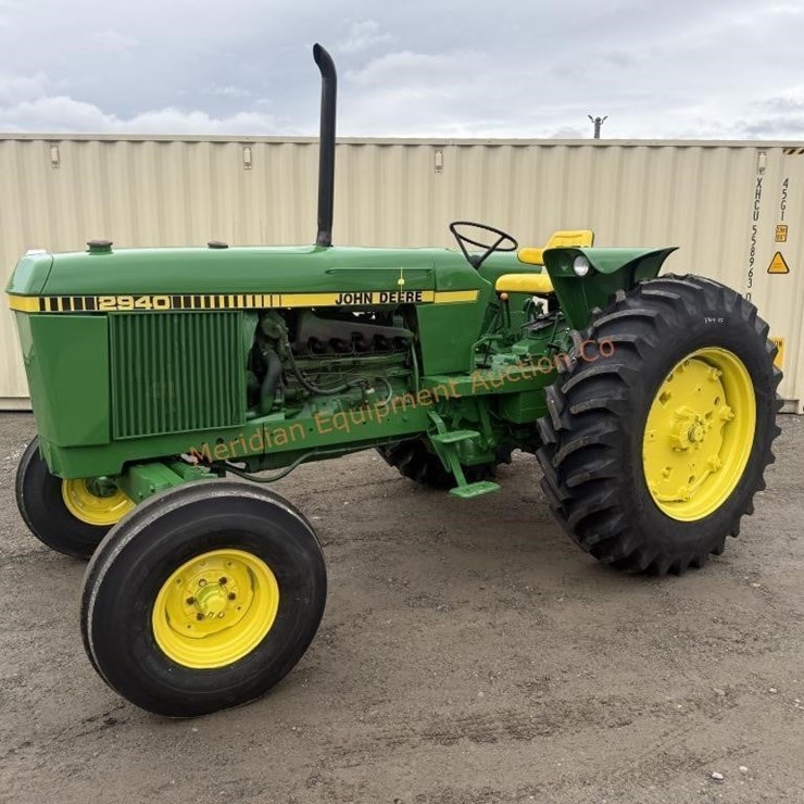 JOHN DEERE 2940