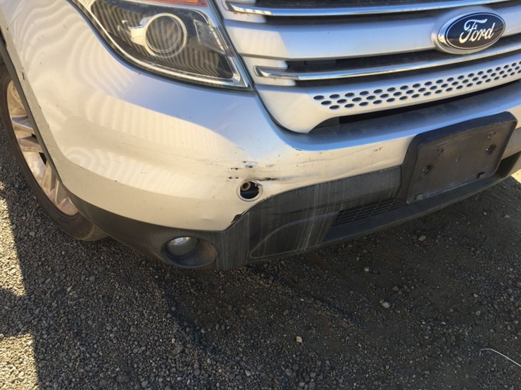 2013-ford-explorer-xlt-image-16