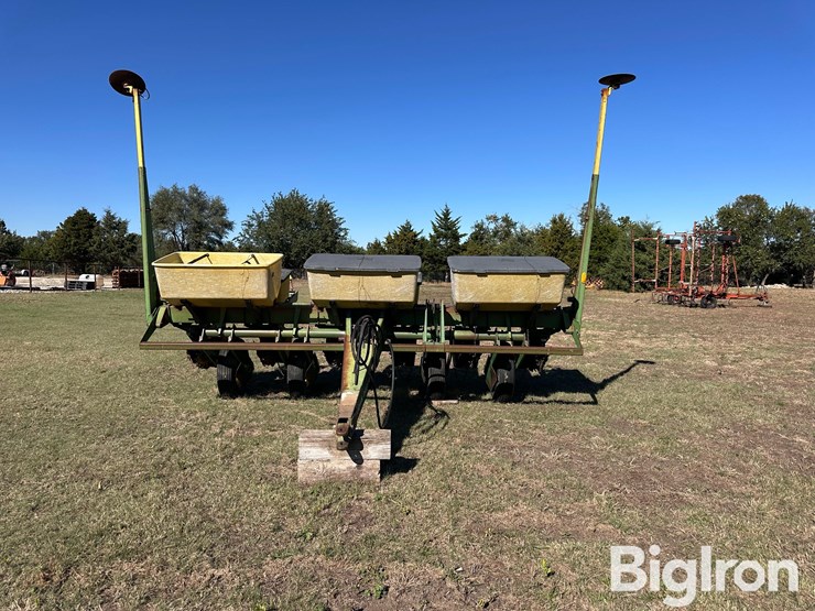 john-deere-7000-image-2