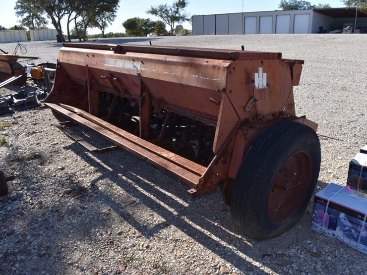 case-ih-5100-image-3