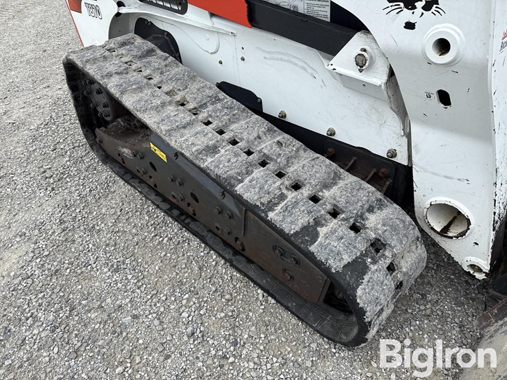 2017-bobcat-t870-image-16